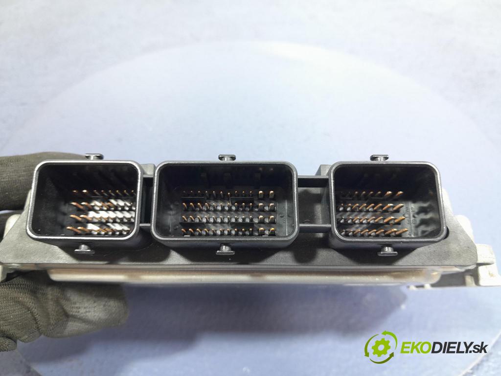 Citroen C4 2007 riadiaca jednotka Motor: 9665415880