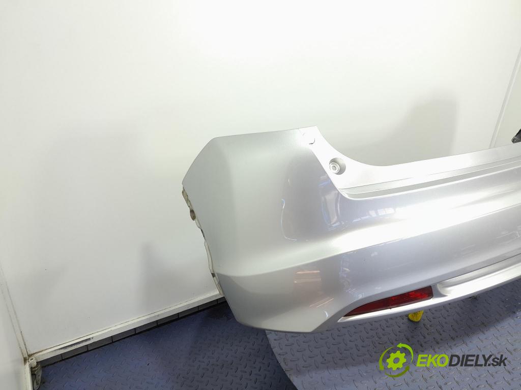 Honda Civic 2012 nárazník Zad: