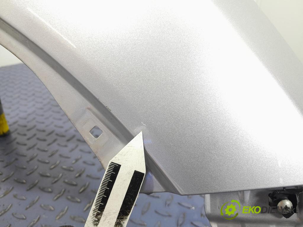 Honda Civic 2012 blatnik před v pravo: