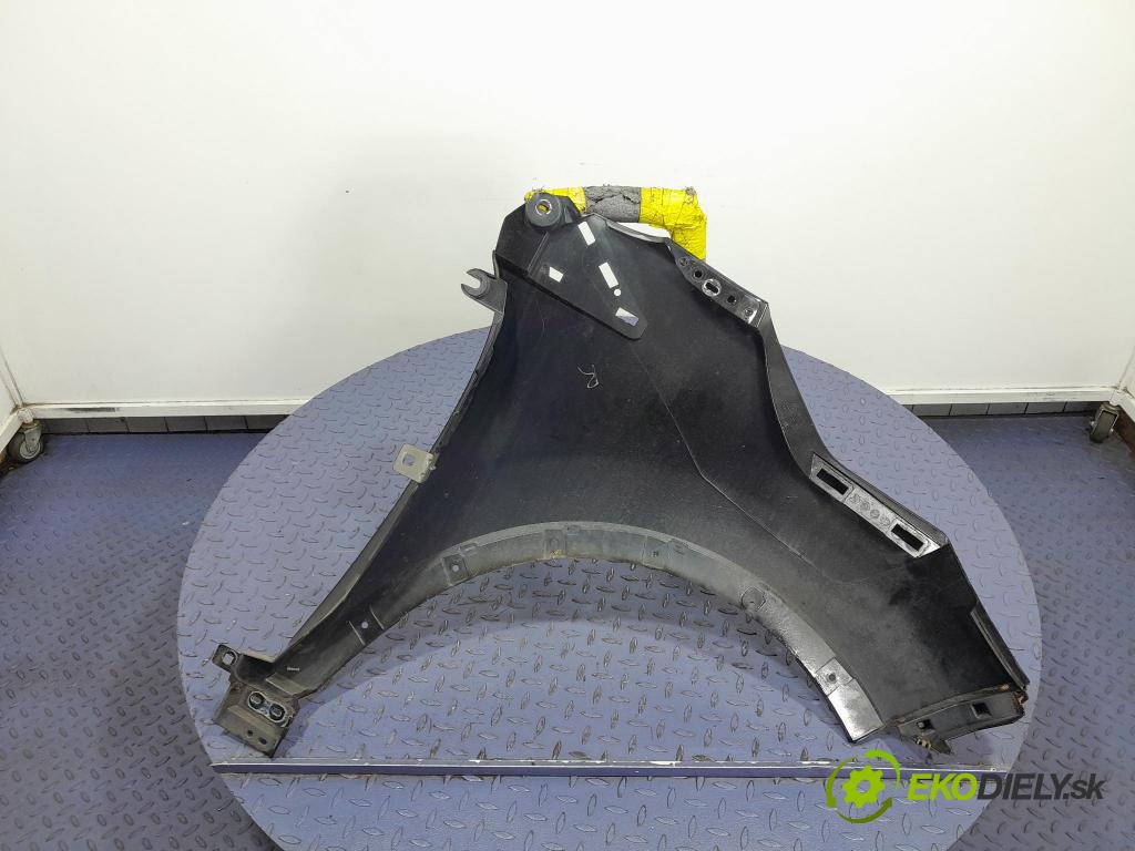 Renault Captur 2016 blatnik před Levý: 