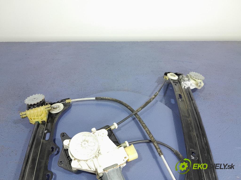 Bmw Seria 3 2017 mechanismus stahování Sklenka: před Levý: 7291425