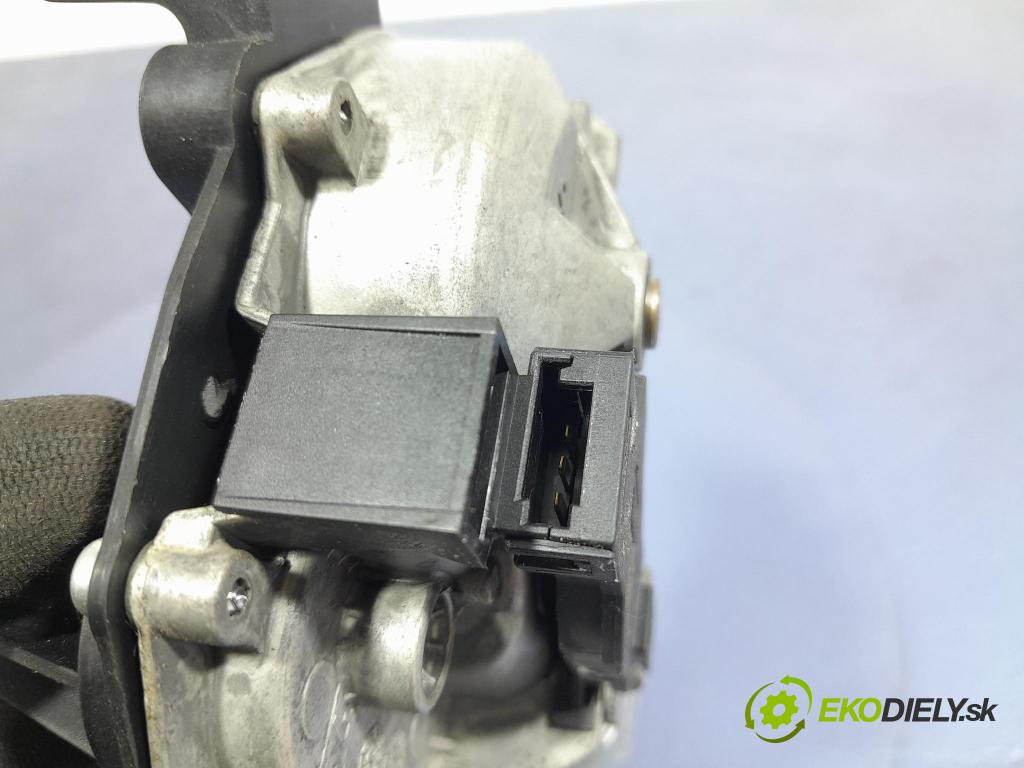 Opel Corsa 2007 motorek Stěrače: Zad: 53027312