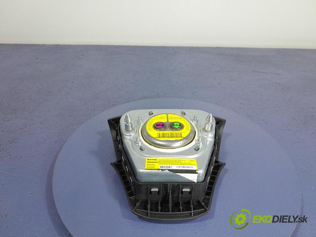 Volvo V50 2011 kokpit,přistrojova deska