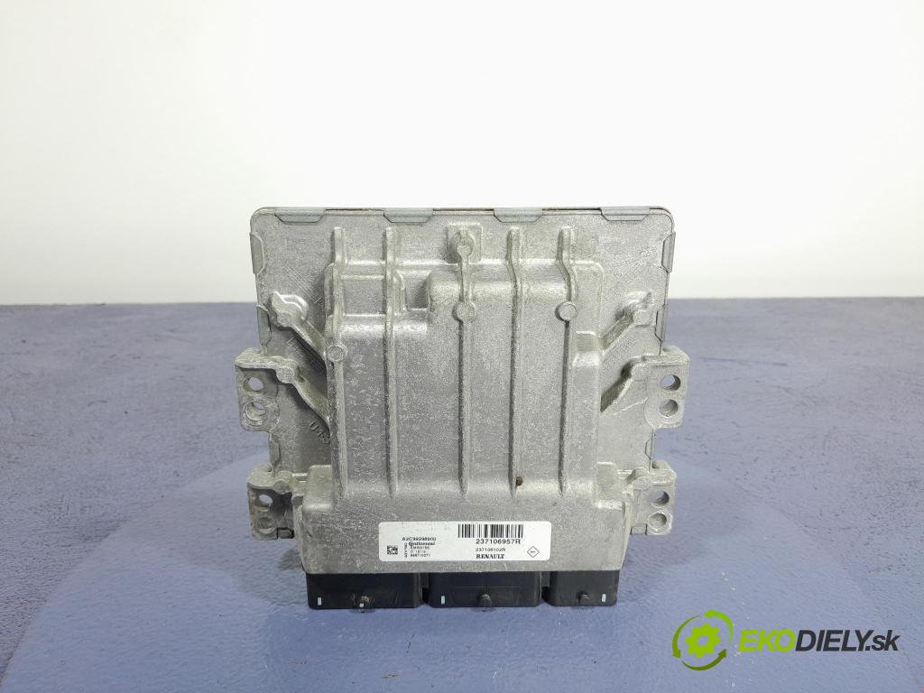 Renault Captur 2016 riadiaca jednotka Motor: 237106957R