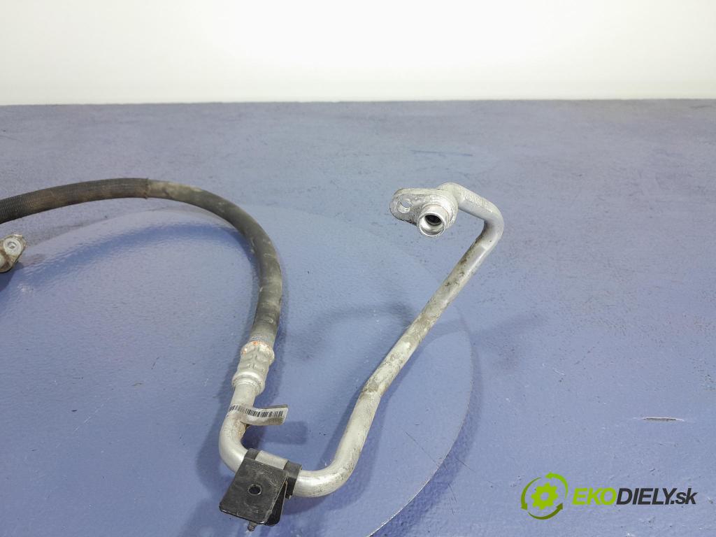Renault Captur 2016 rúrka Klimatizácia: 924909096R