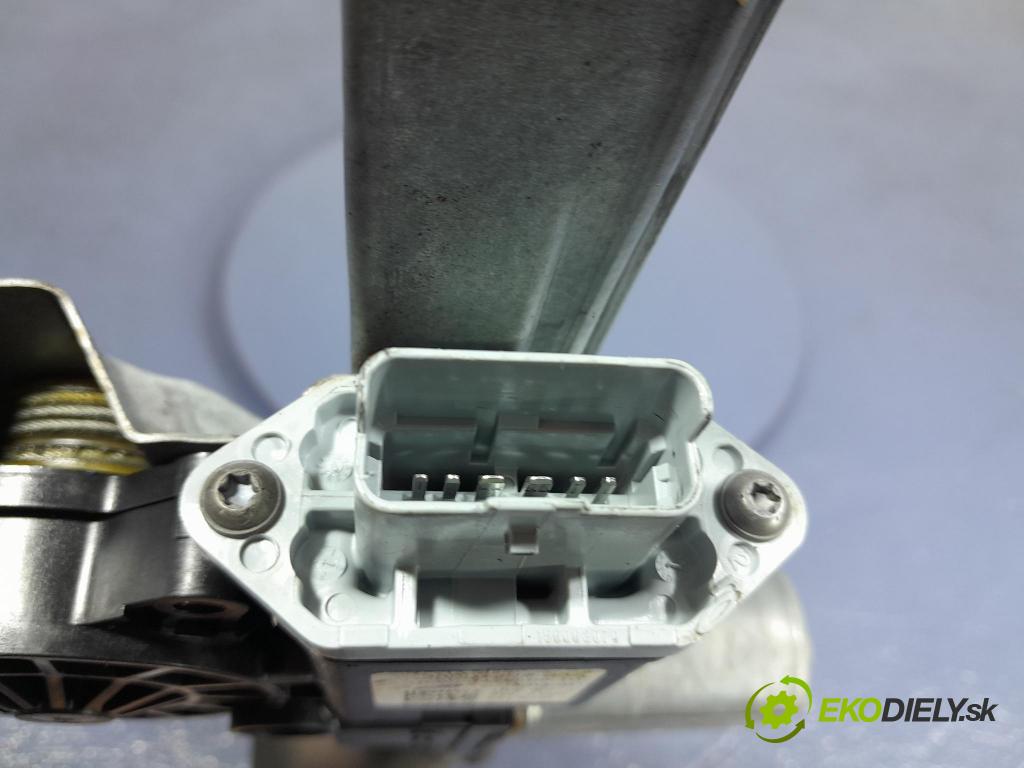 Renault Captur 2016 mechanismus stahování Sklenka: před Levý: 128001502
