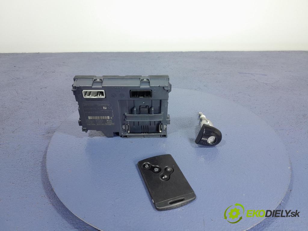 Renault Captur 2016 Spínač zapaľovania: 285904740R