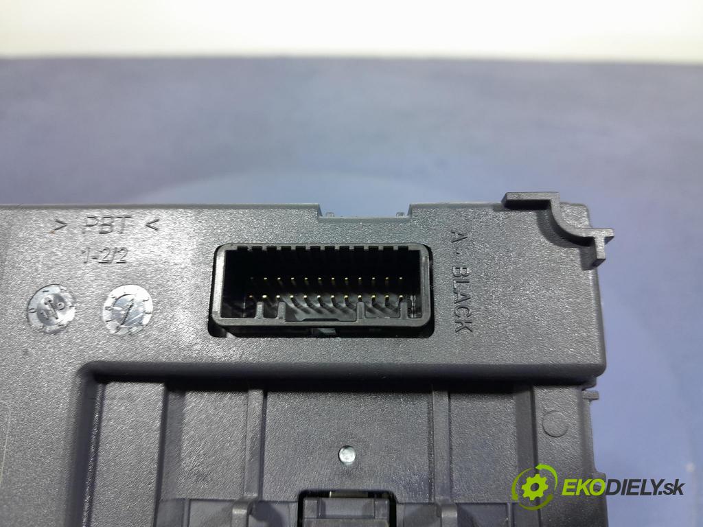 Renault Captur 2016 Spínač zapalování. 285904740R