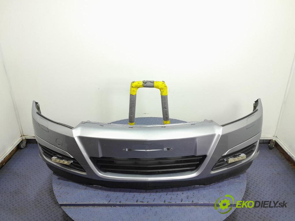Opel Astra 2004 nárazník před