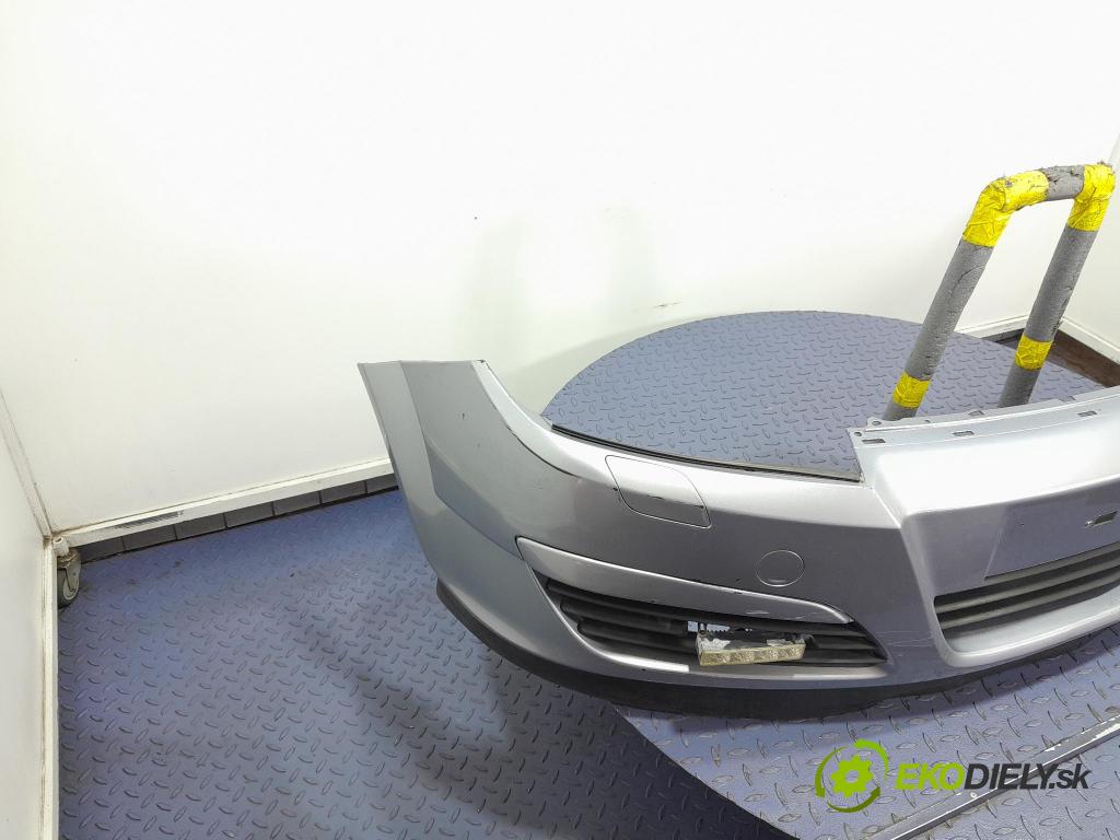 Opel Astra 2004 nárazník před