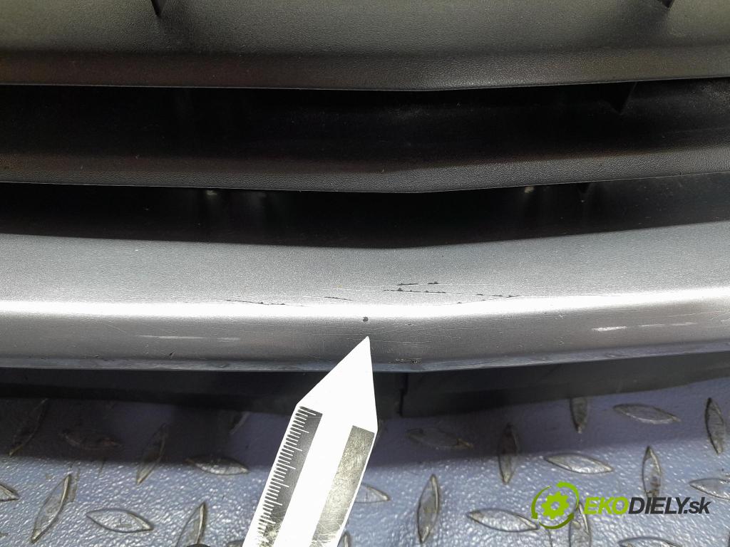 Opel Astra 2004 nárazník před