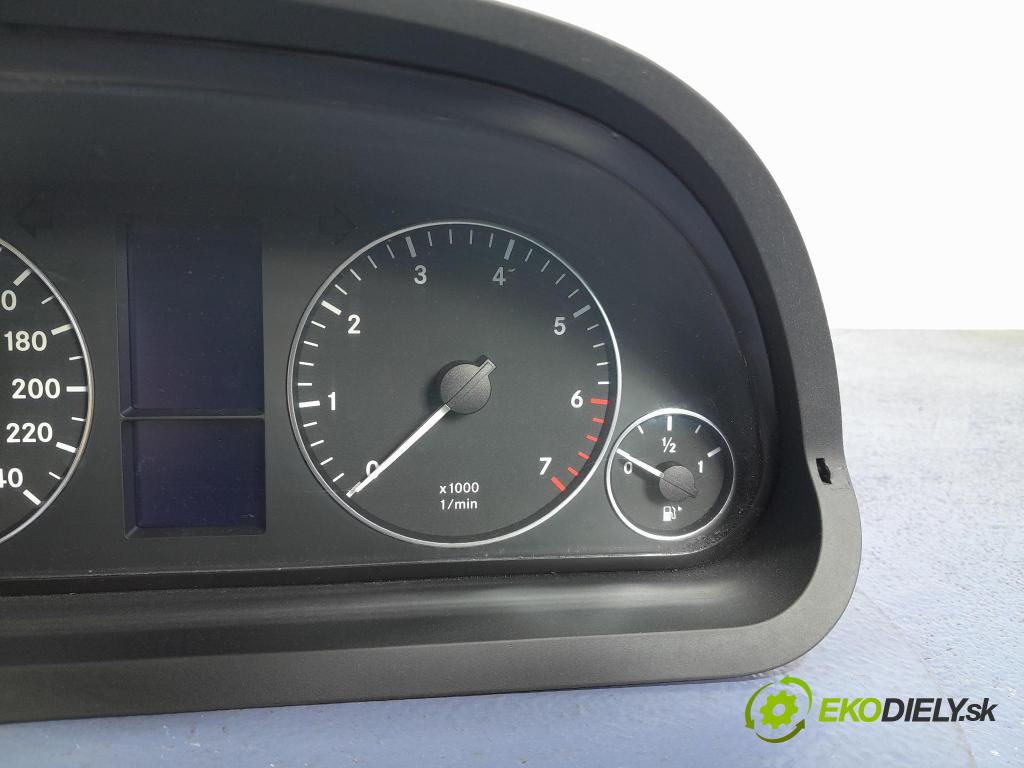Mercedes A-klasa 2005 Přístrojová deska 1031098101