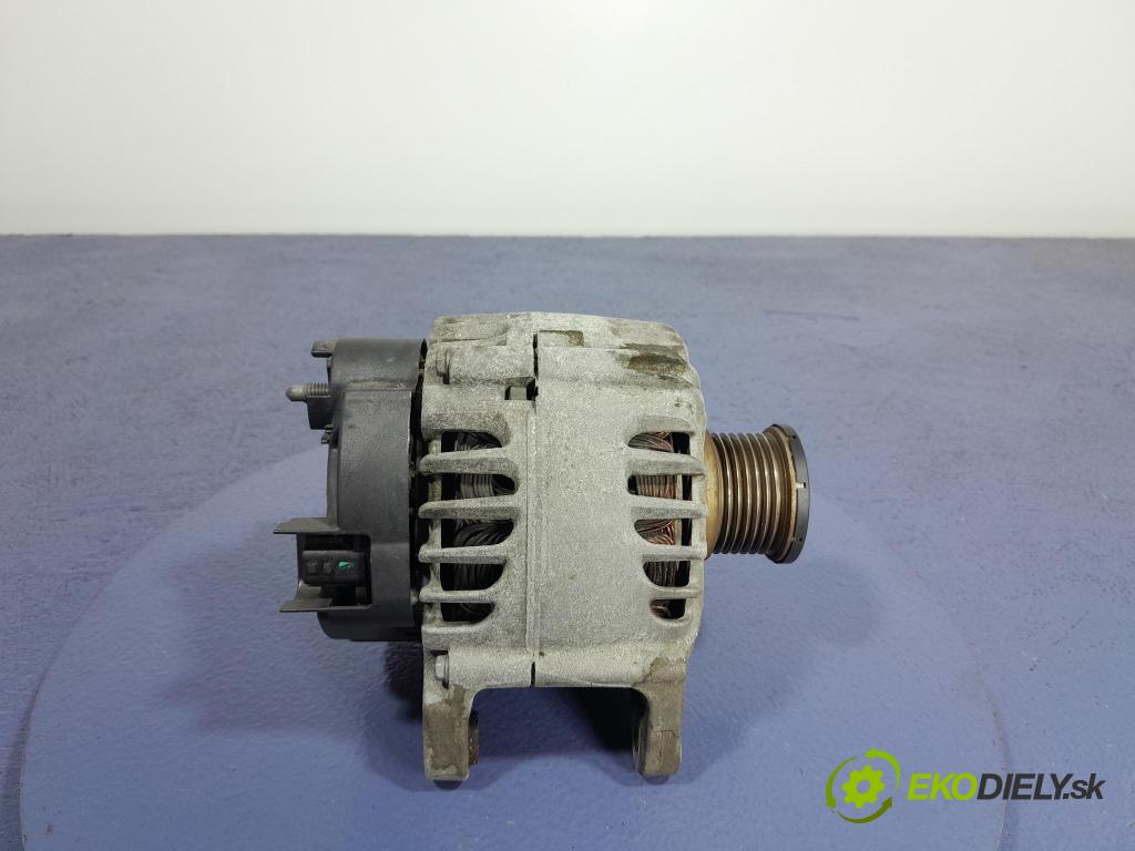 Renault Captur 2016 Alternator 231007842R