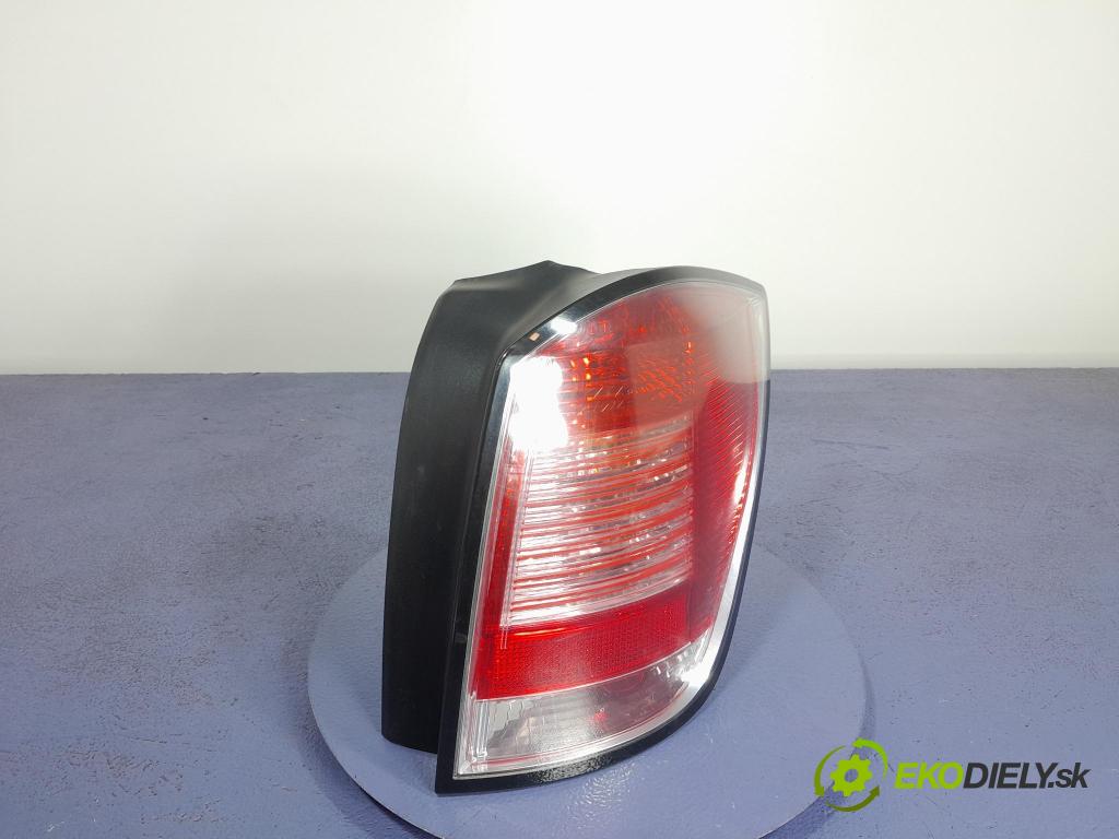Opel Astra 2004 svetlo / reflektor zad Prava: Vonkajsia: 24451840