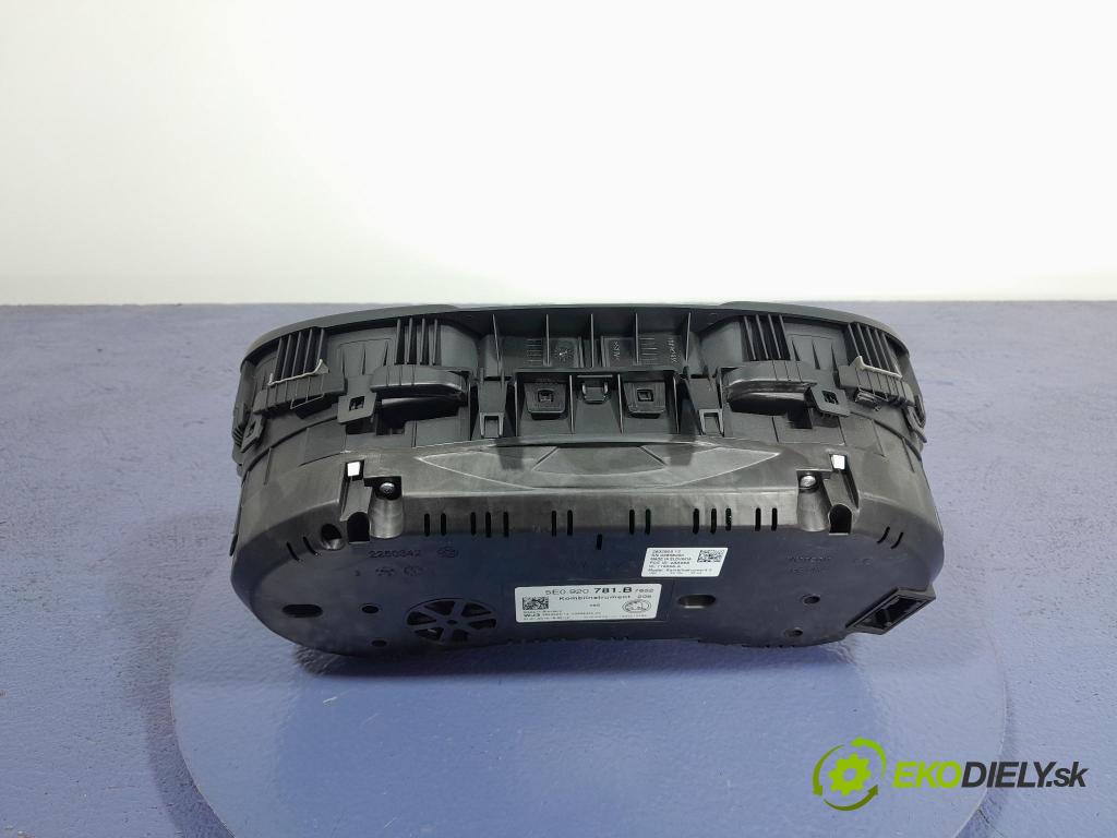Skoda Octavia 2016 Přístrojová deska 5E0920781B