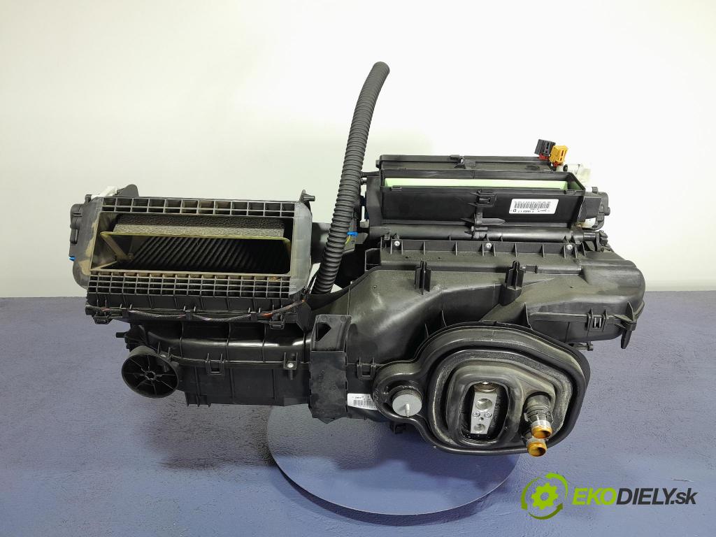 Skoda Octavia 2016 radiator 5Q1820005AM