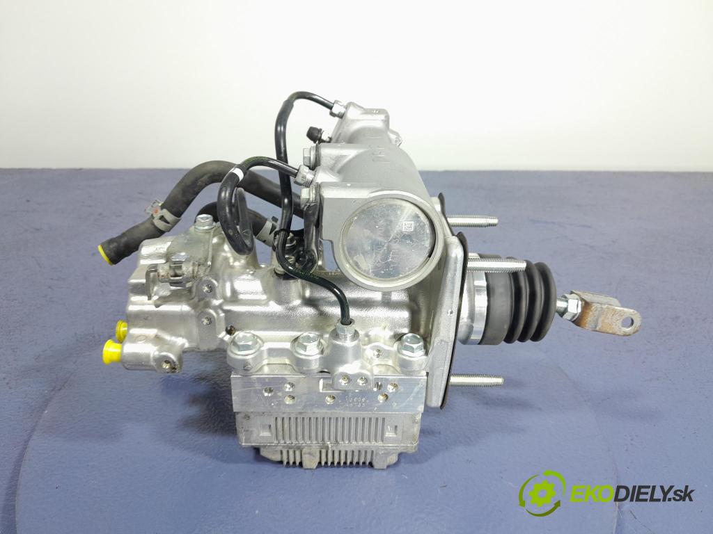 Toyota Auris 2017 čerpadlo ABS x 47270-47030