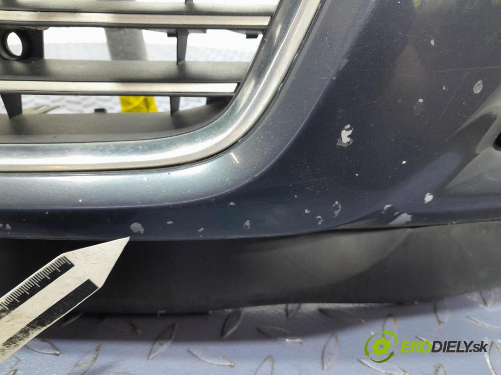 Opel Astra 2008 nárazník před