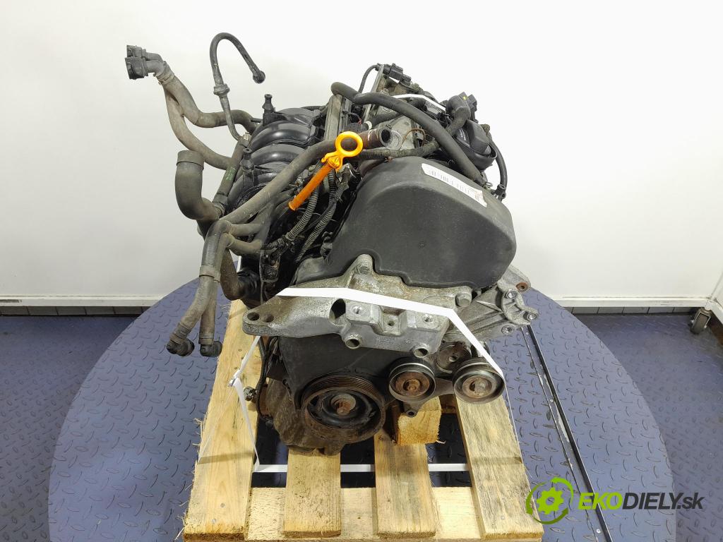 Vw Golf 2001 motor Benzín: AZD