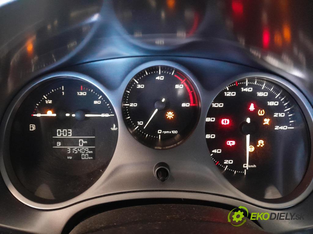 Seat Leon 2011 Přístrojová deska 1P0920810Q
