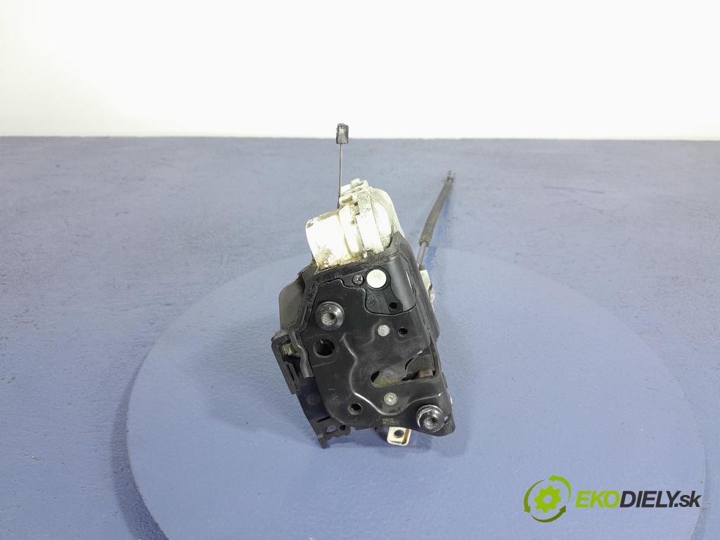 Seat Leon 2011 zámek dveře před Levý: 1P1837015B