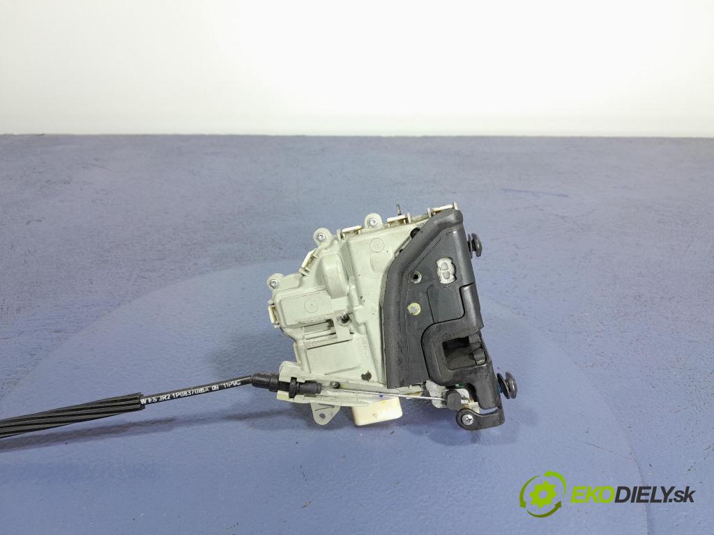 Seat Leon 2011 zámek dveře před v pravo: 1P1837016B