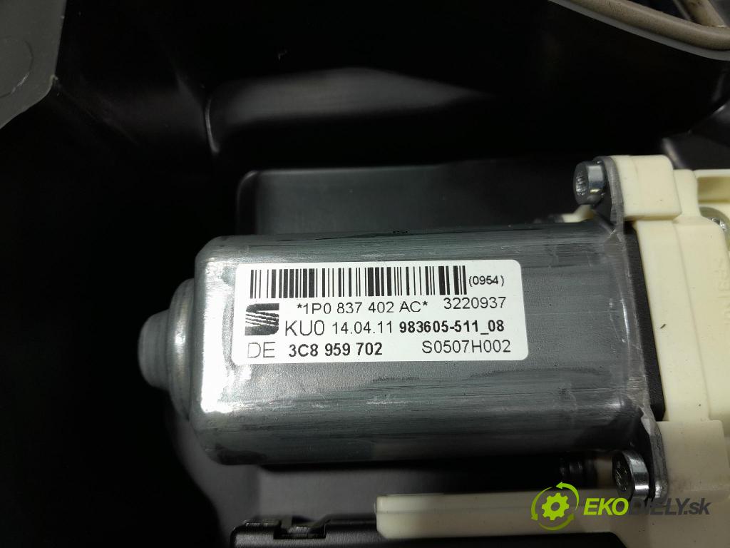 Seat Leon 2011 mechanismus stahování Sklenka: před v pravo: 1P0837402AC