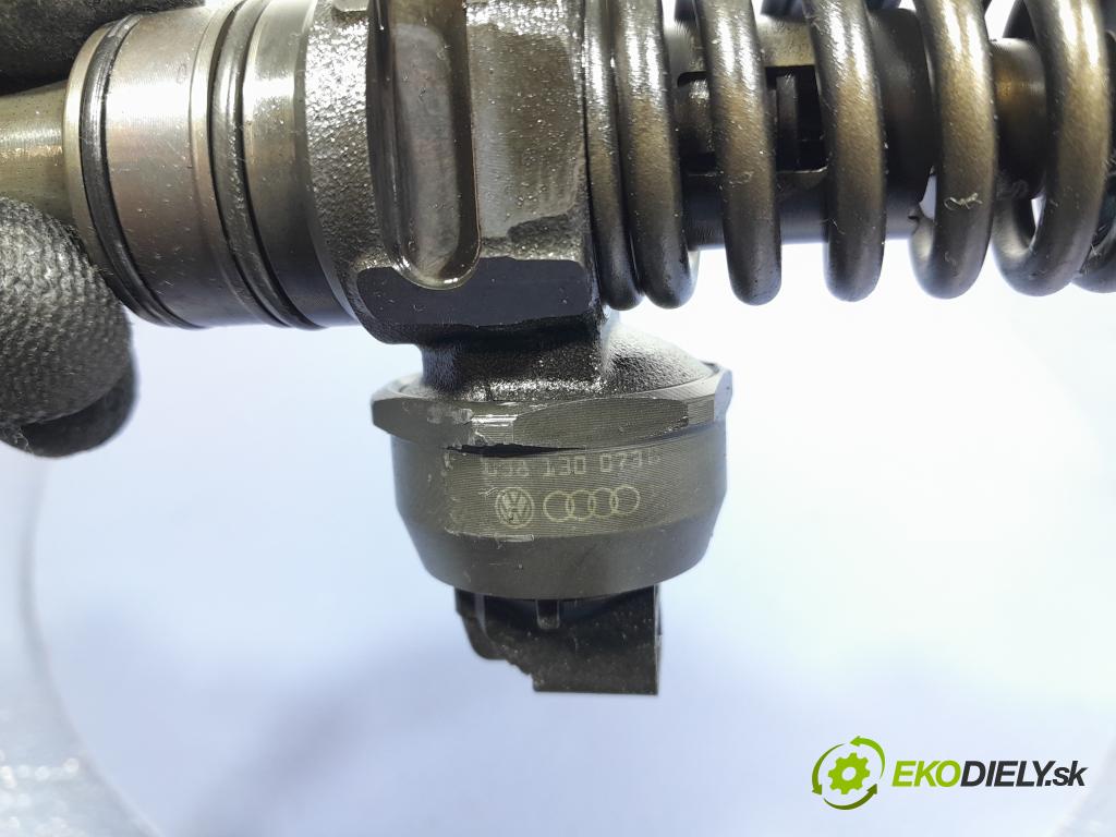 Seat Alhambra 2006 vstřikovač 038130073B