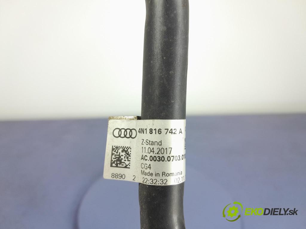 Audi A8 0 rúrka Klimatizácia: 4N1816742A