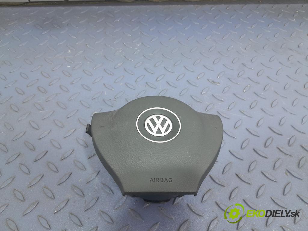 Vw Passat 2012 kokpit,pristrojová doska 01