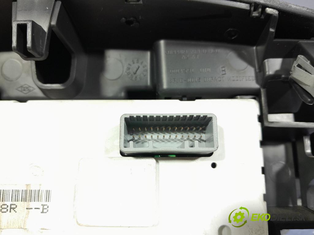 Renault Megane 2015 displej Radio / GPS 280346458R