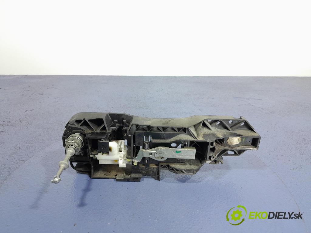 Renault Megane 2015 klika před levá