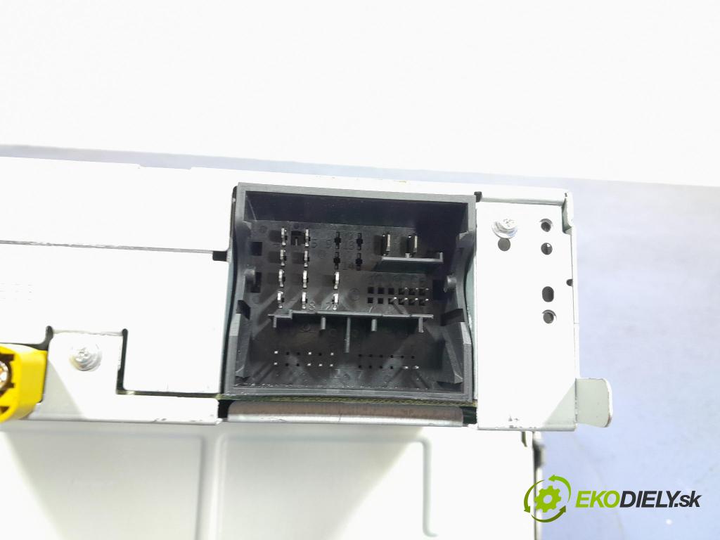 Seat Arona 2022 displej Radio / GPS 5FJ035869B
