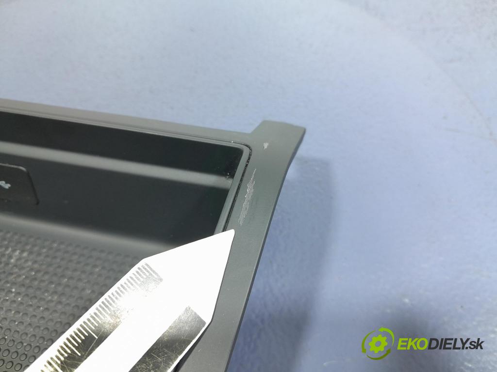 Seat Arona 2022 kryt Plast: Interiéry: 6F0863283