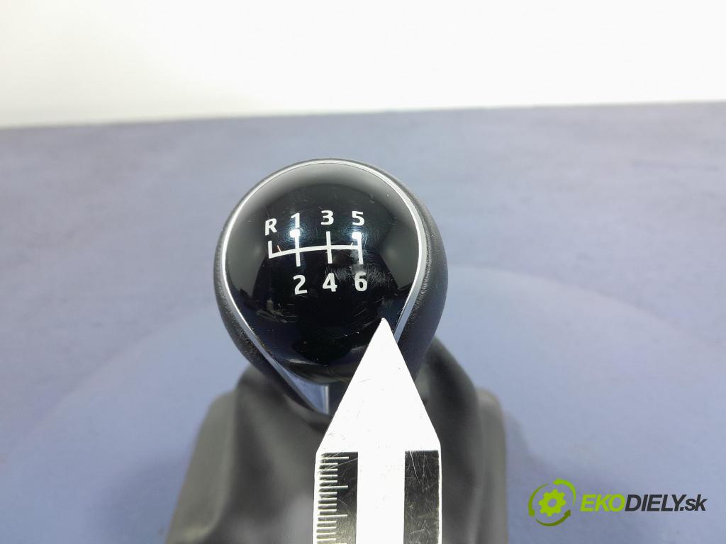 Seat Arona 2022 kulisa Změny Ozubené kola: 6F0711113AA