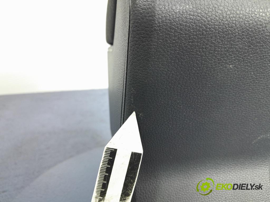 Seat Arona 2022 loketní opěrka 6F0864207AH