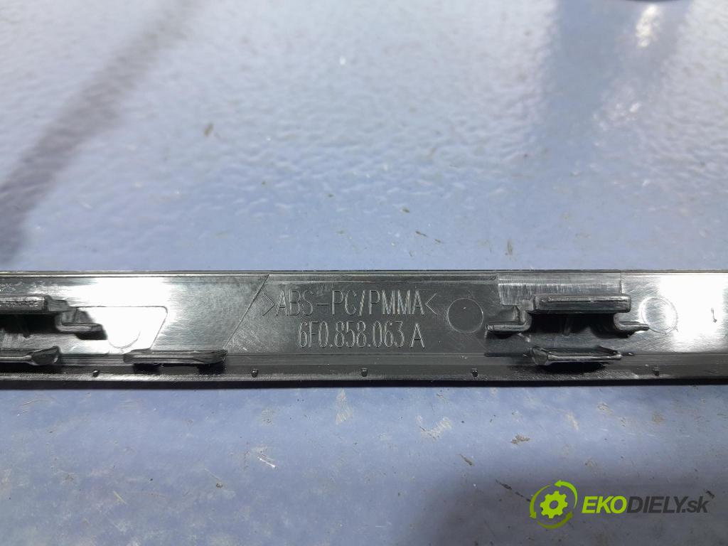 Seat Arona 2022 kryt Plast: Interiéry: 6F0858063A