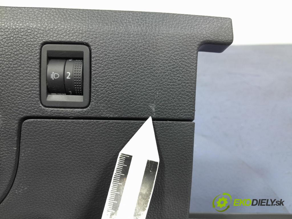 Seat Arona 2022 kryt Plast: Interiéry: 6F1858366C