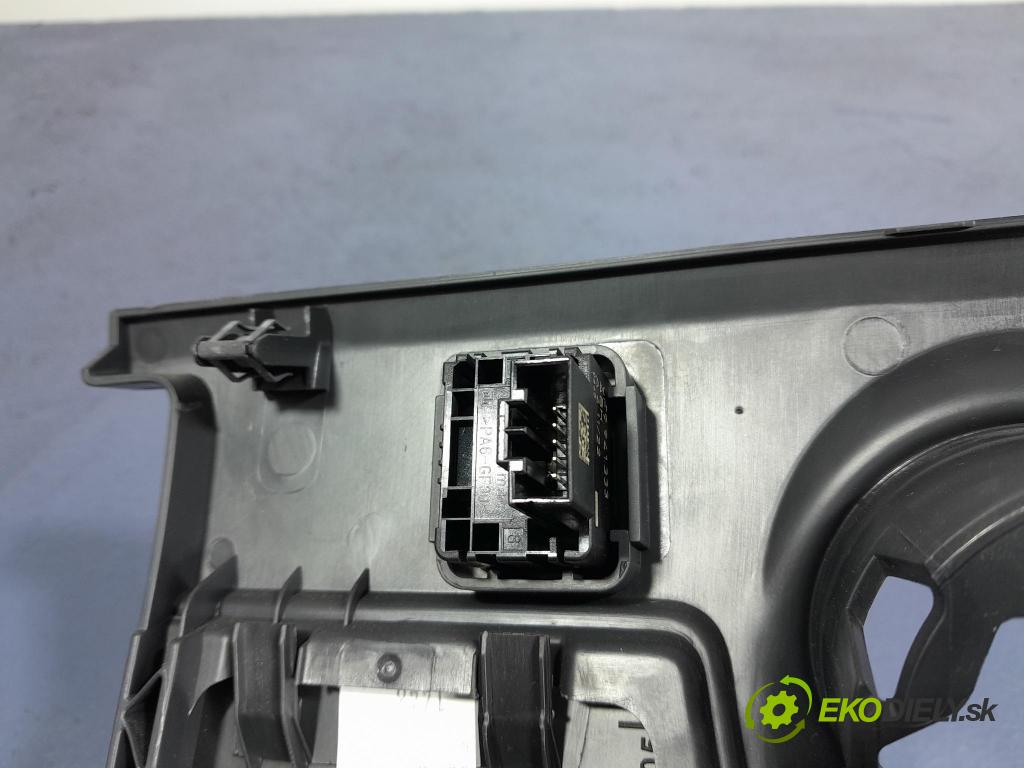 Seat Arona 2022 kryt Plast: Interiéry: 6F1858366C