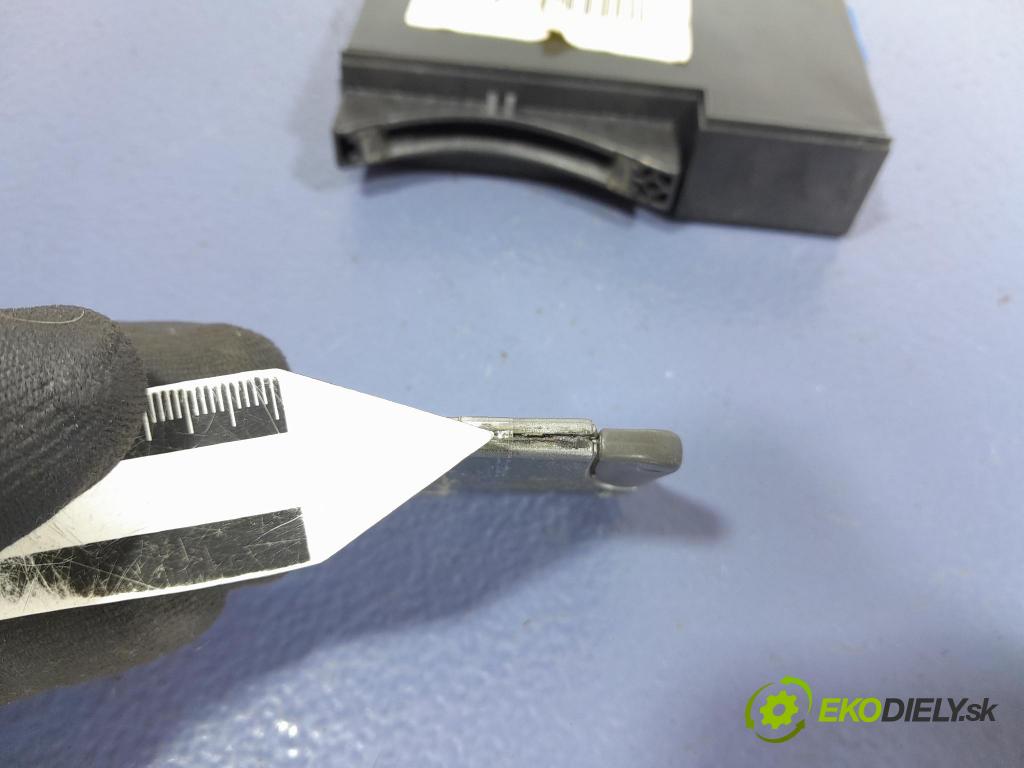 Renault Vel satis 2002 Spínač zapaľovania: 8200224595