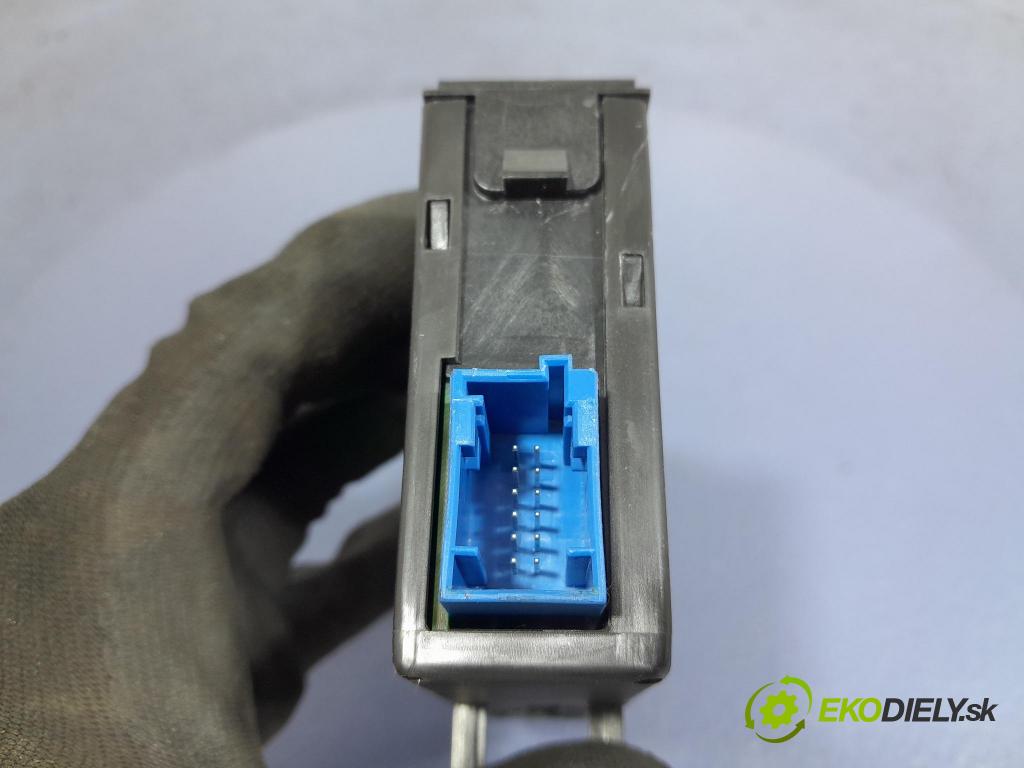 Renault Vel satis 2002 Spínač zapaľovania: 8200224595