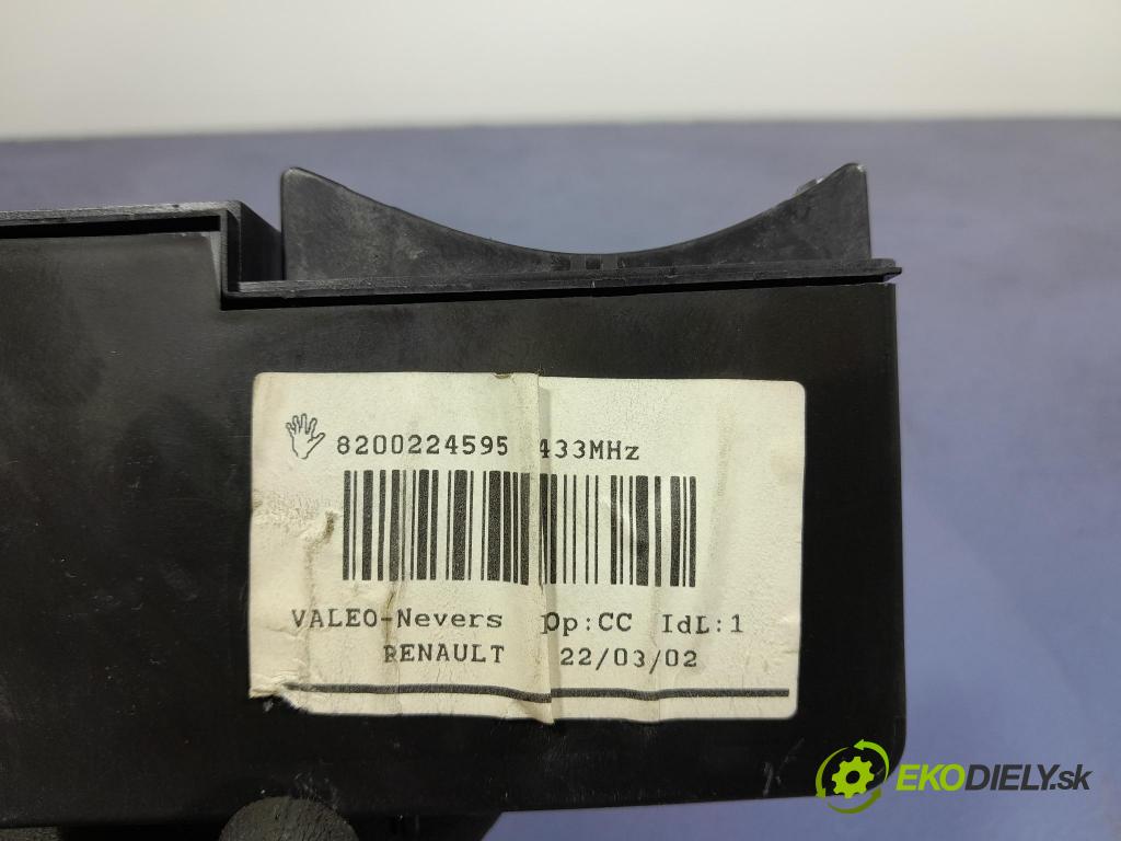 Renault Vel satis 2002 Spínač zapaľovania: 8200224595
