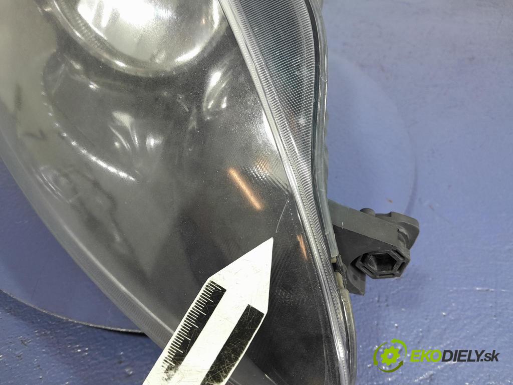 Seat Leon 2011 světlo v pravo: 5P1941034A