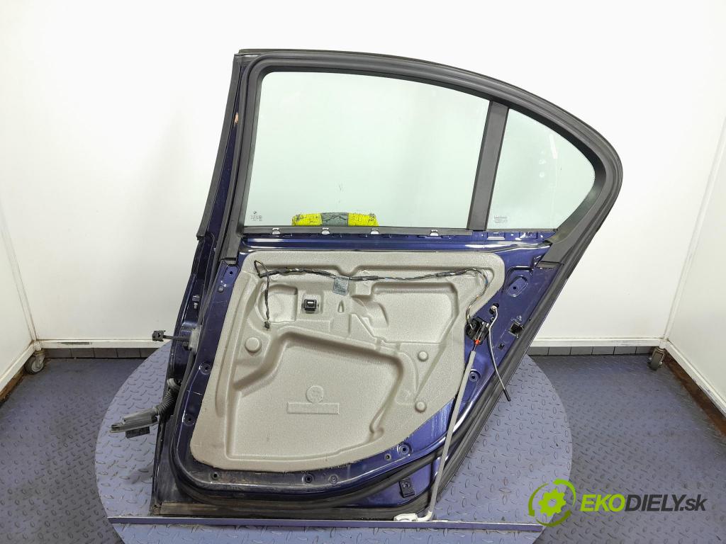 Bmw Seria 5 2004 dveře Zad: prave 