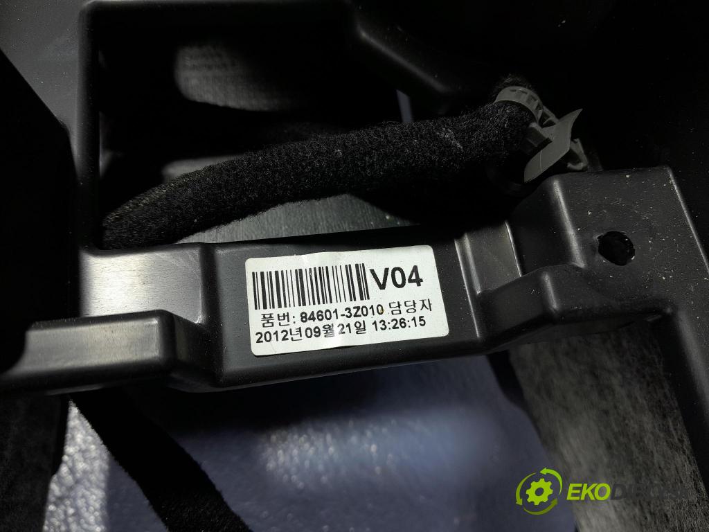 Hyundai I40 2012 loketní opěrka 84601-3Z010