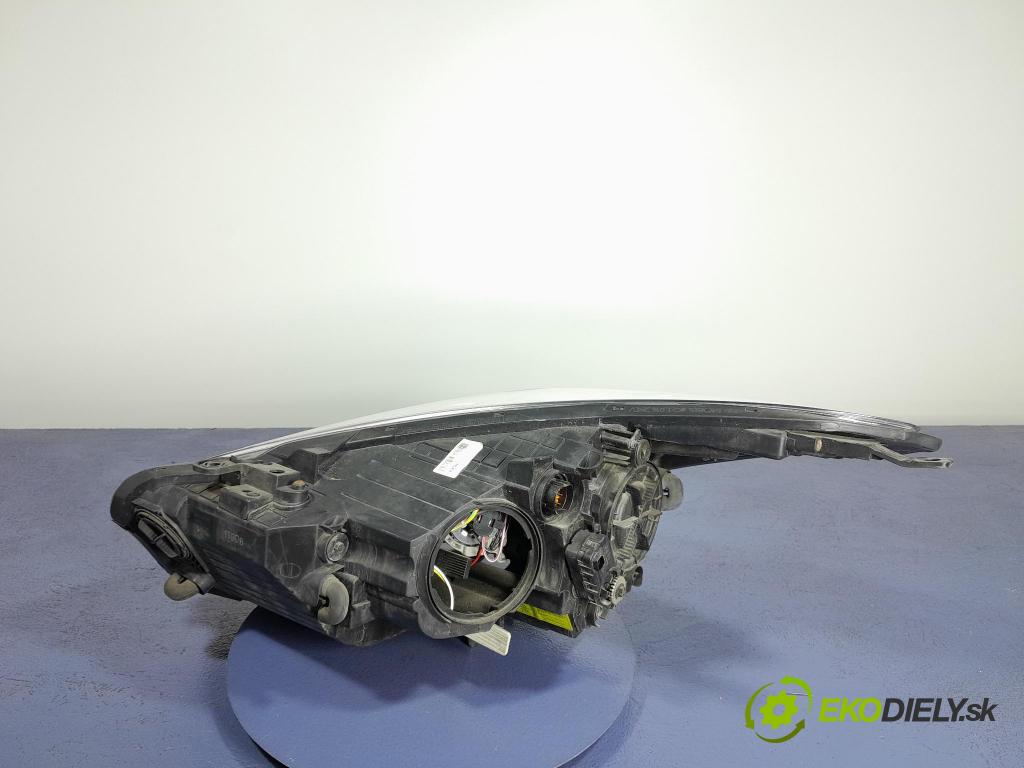 Hyundai I40 2012 světlo v pravo: 92102-3ZXXX