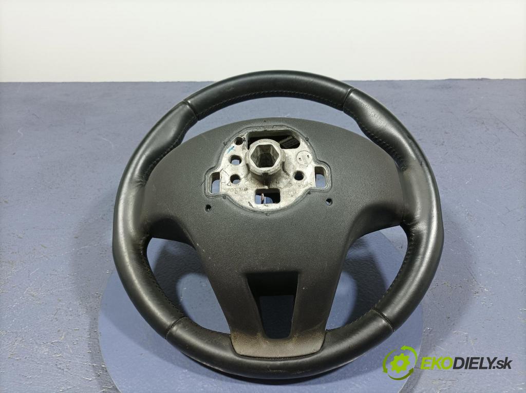 Volvo V40 2013 volant 34110217B