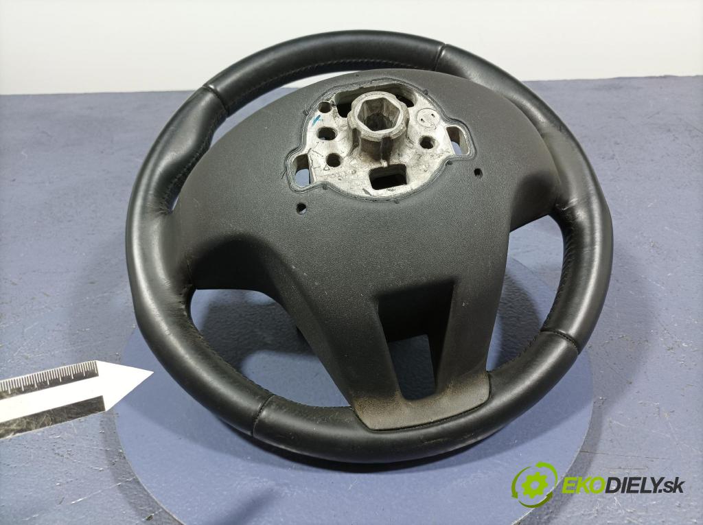 Volvo V40 2013 volant 34110217B