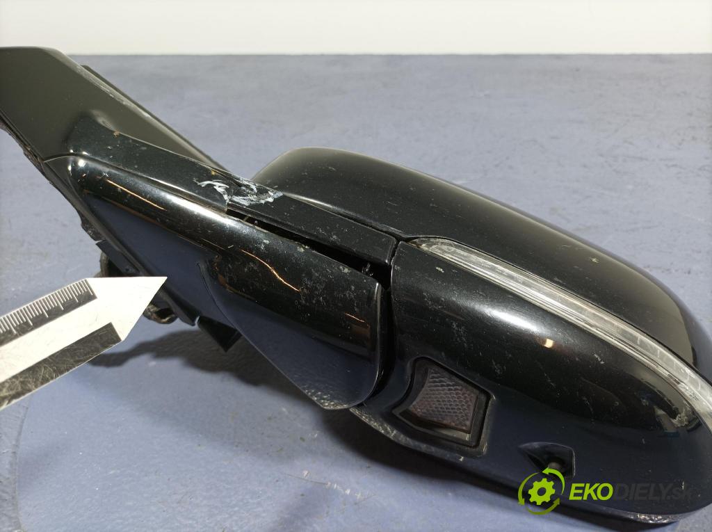 Volvo V40 2013 zrkadlo Vľavo: 31278124