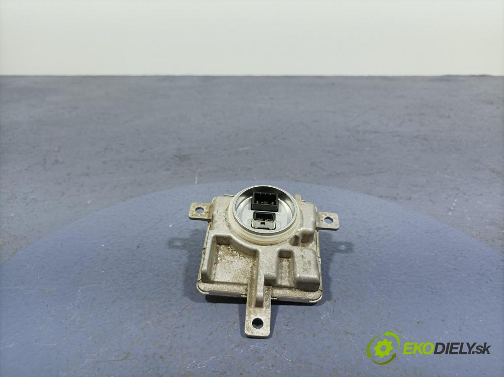 Volvo V40 2013 měnič 7226115099